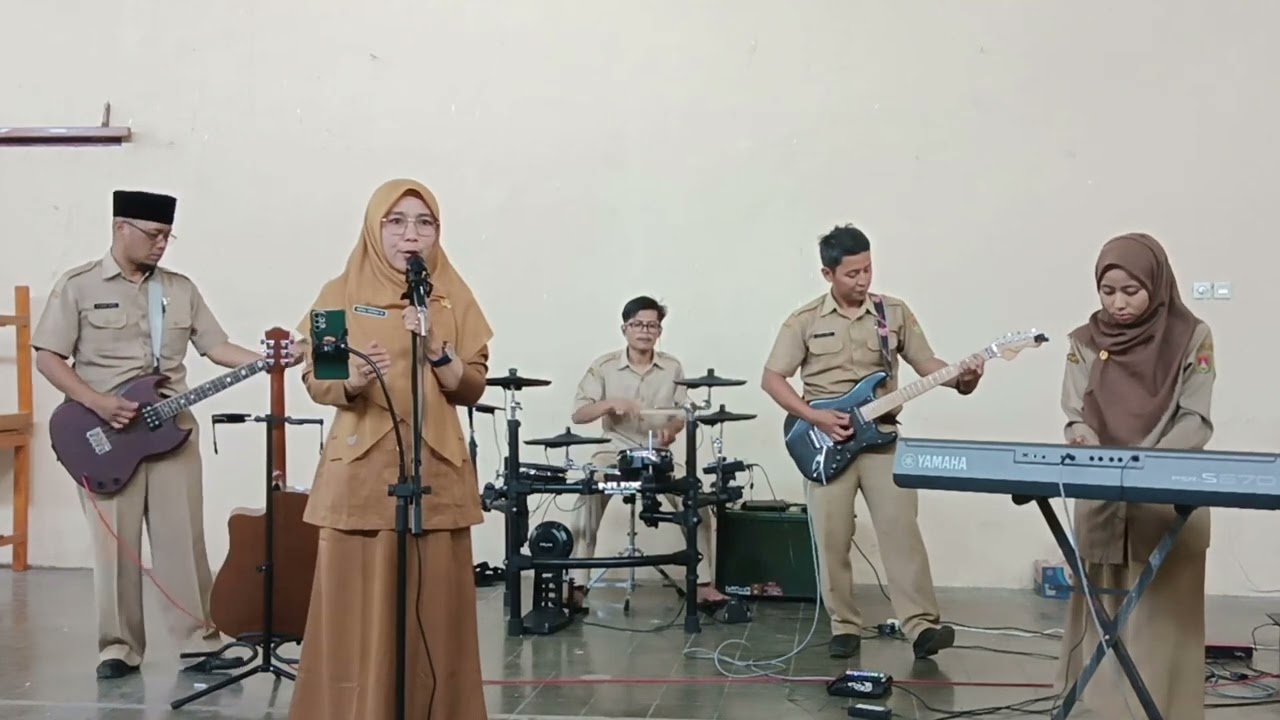 Geisha - Karena Kamu cover Guru | Korwil Disdikbud Kajoran Bernyanyi