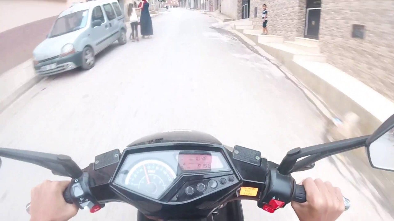 MOTO VLOG en Algérie (sa tourne mal enfin peut être)
