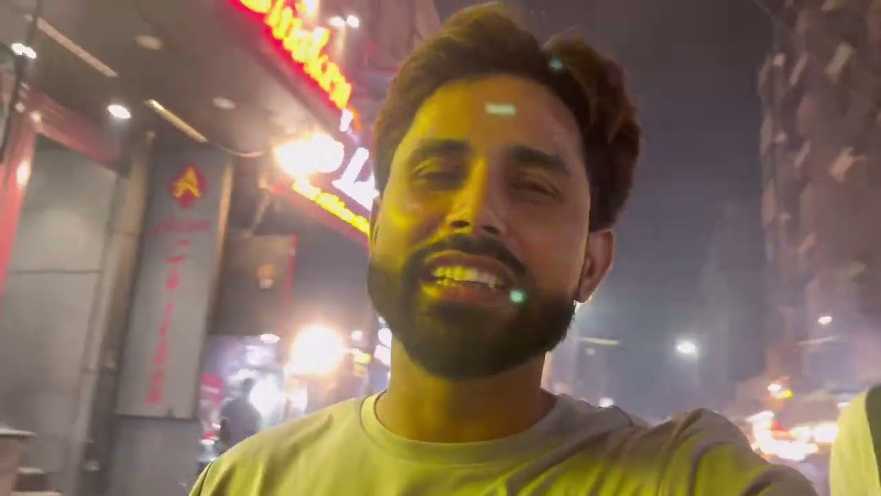 shaheen bagh Me sabse Sastha food 🍛 😘 Aadilvlogs