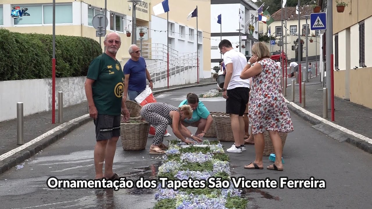 Ornnamentação dos Tapetes Festas de São Vicente Ferreira 20 08 2023