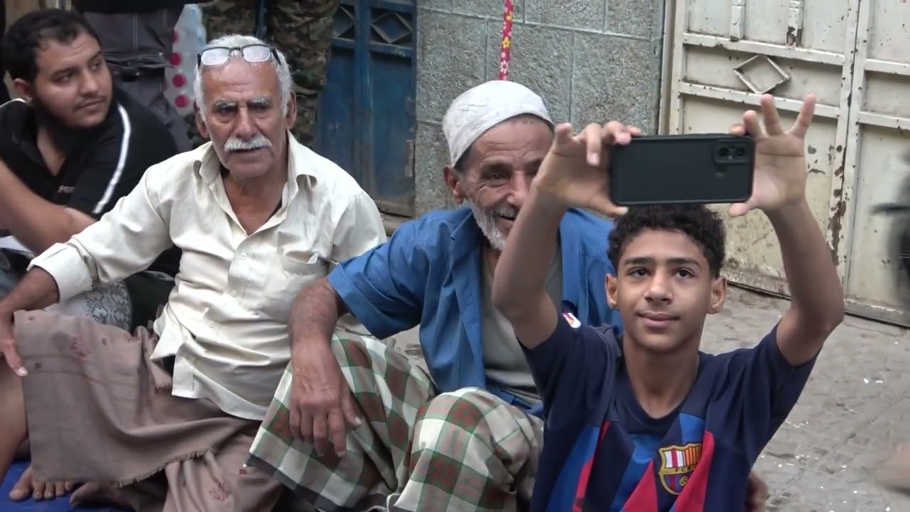 إفطارات الأحياء في #عدن... مبادرات رمضانية تعزز التكافل المجتمعي