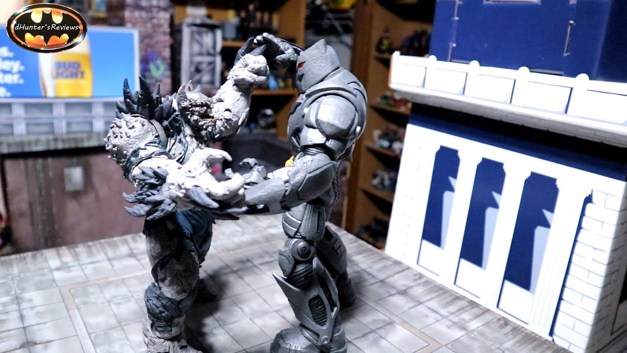 McFarlane DC Multiverse Devestator Batman Doomsday Earth -1 Dark Nights Metal Action Figure Review