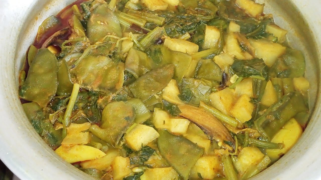 এইভাবে লাউ শাক শিং মাছের শুটকি দিয়ে  মিক্স তরকারি রান্না করলে অনেক মজা লাগে বার বার খেতে ইচ্ছে করে 