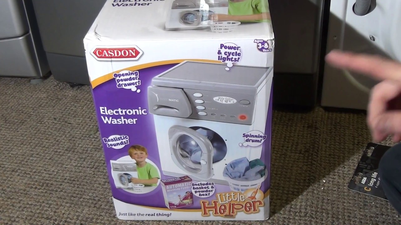 Обзор распаковки и демонстрация игрушечной стиральной машины Casdon Hotpoint Replica Washmatic