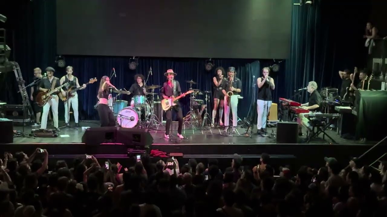Leiva - Shock y Adrenalina en Directo, Tour Gigante. Santiago, Chile (SCL) (22/11/2025) 🇨🇱