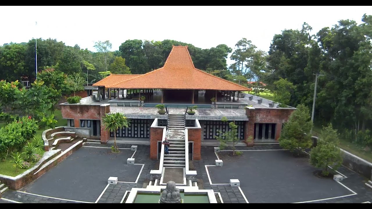 Tes Drone kf102 Ubaya Training Center