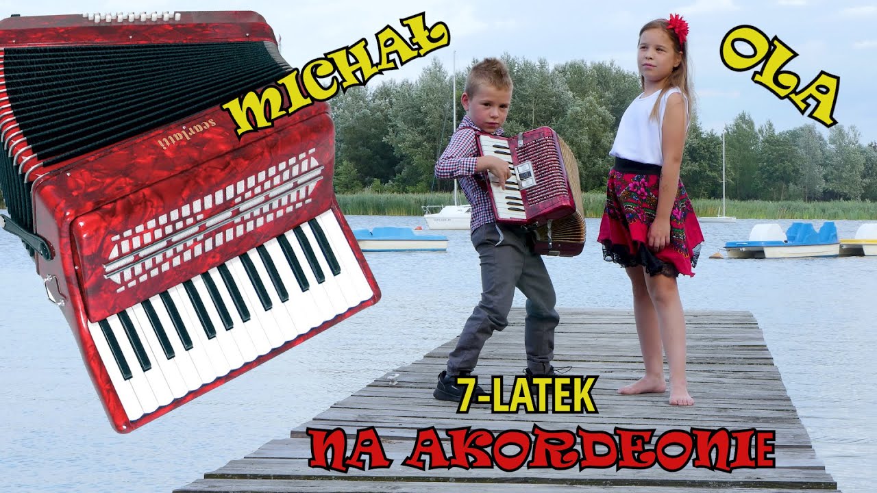 Michał Buśko na akordeonie 