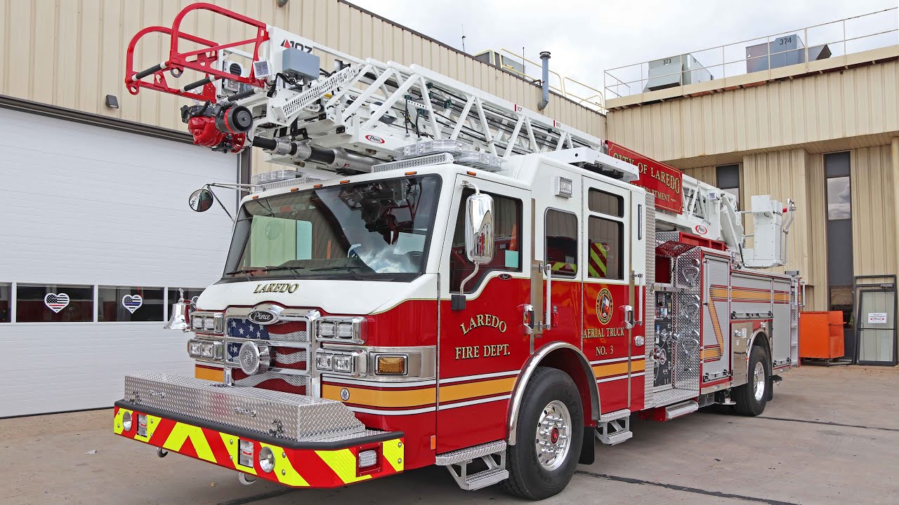 Impel&reg; 107&rsquo; Ascendant&reg; Ladder &ndash; Laredo, TX