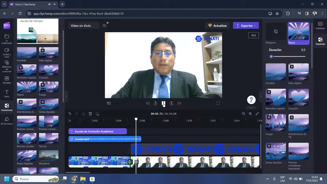 4. Insertar Transiciones en ClipChamp