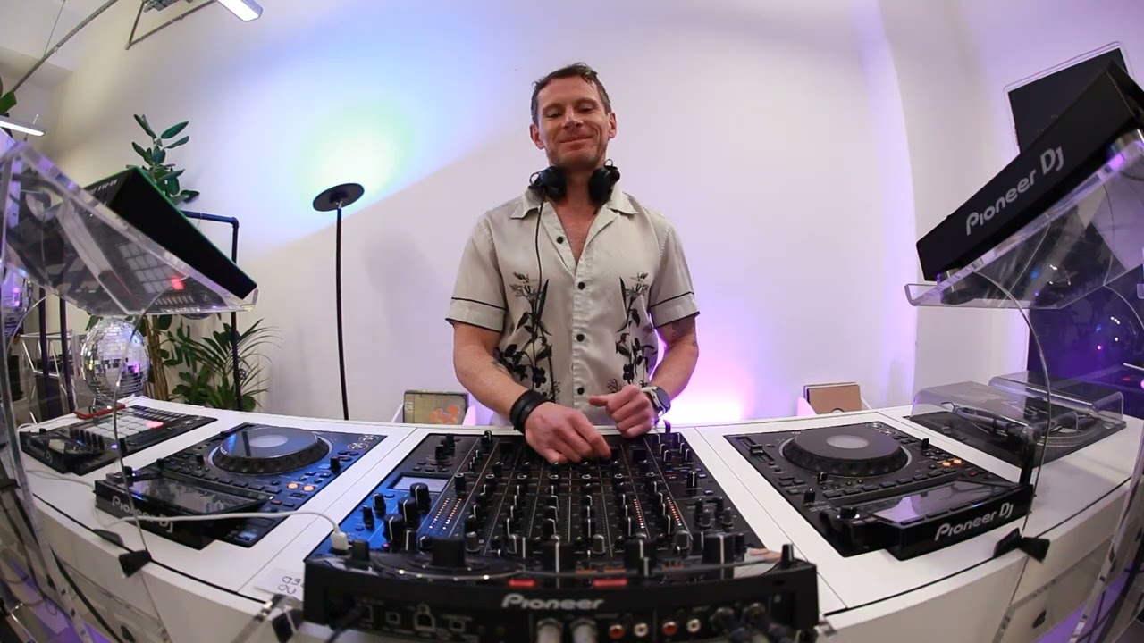 AtalaiA : 1 Hour Production Mix