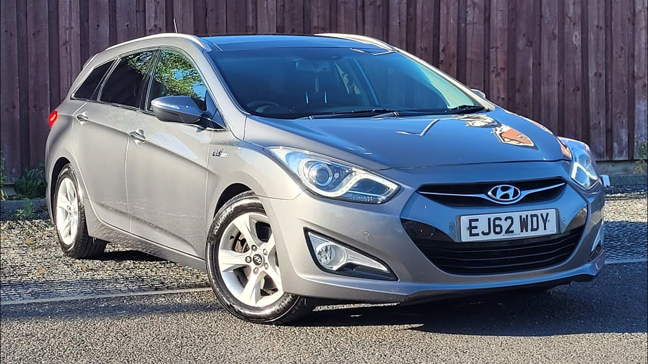 Hyundai i40 1.7 CRDI Premium 5dr Estate - FSH, Top Spec, PanRoof, Heated/Cooled Leather Seat, SATNAV