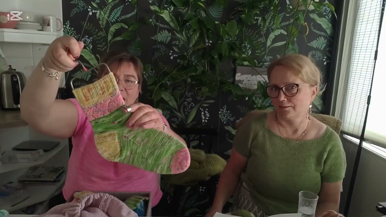 1.7.2025 knit in public, juhannus ja neulefestarit takana 