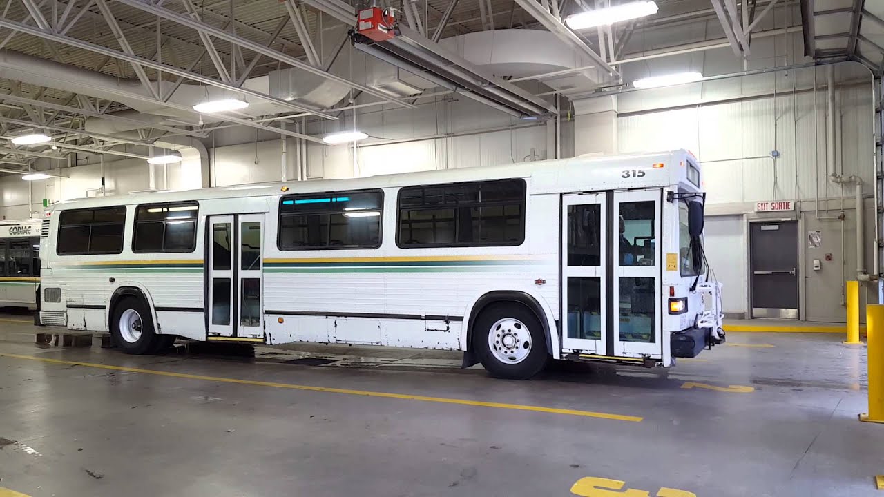 315 - Codiac Transit, 1988-90 MCI® Classic