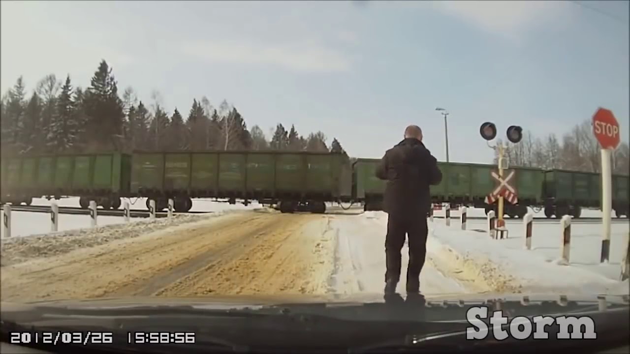 Train Crash Compilation | Shocking Train Accident Videos 2017 HD