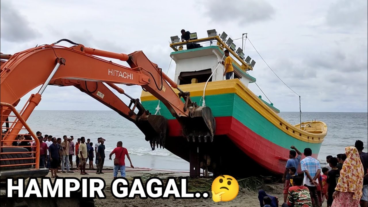LUAR BIASA!! Ternyata Begini Proses Penurunan Kapal Nelayan Dari Darat Ke Laut | Big Ship Launch