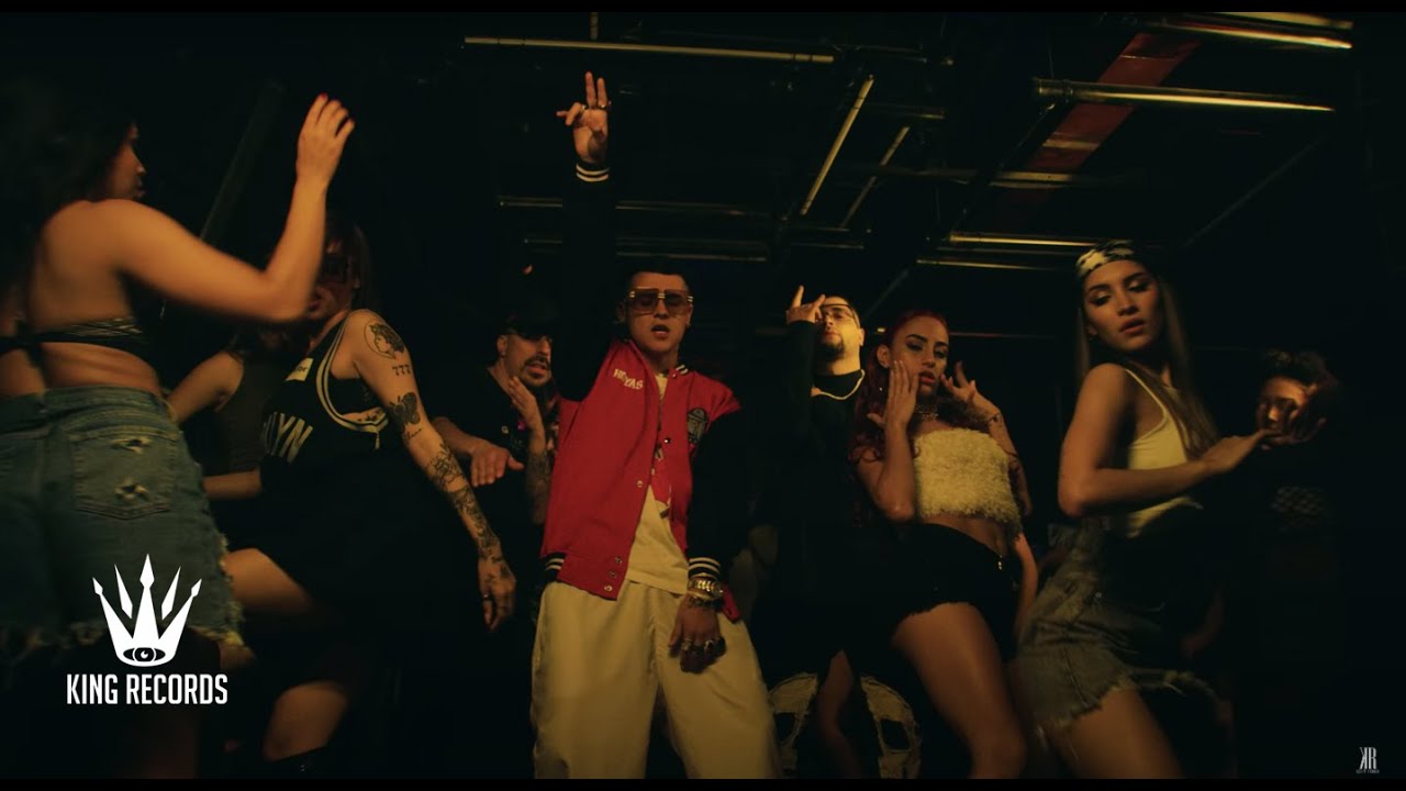 KEVIN ROLDAN - Bes&aacute;ndomeee (Video Oficial)