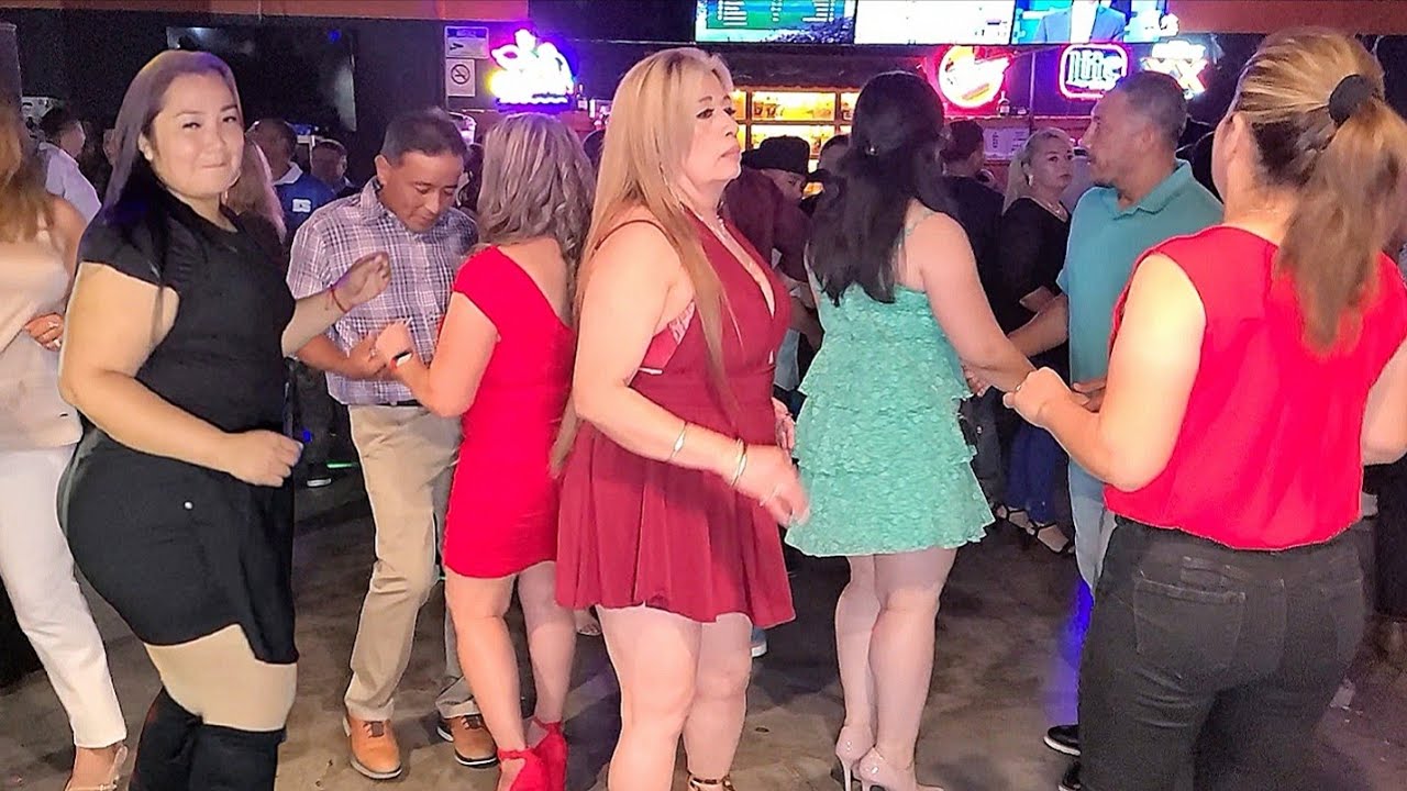 Esto Agarro Fuego Señores La Gente Se Encadilo Al Escuchar Esta Cancion Amigos De Morazan
