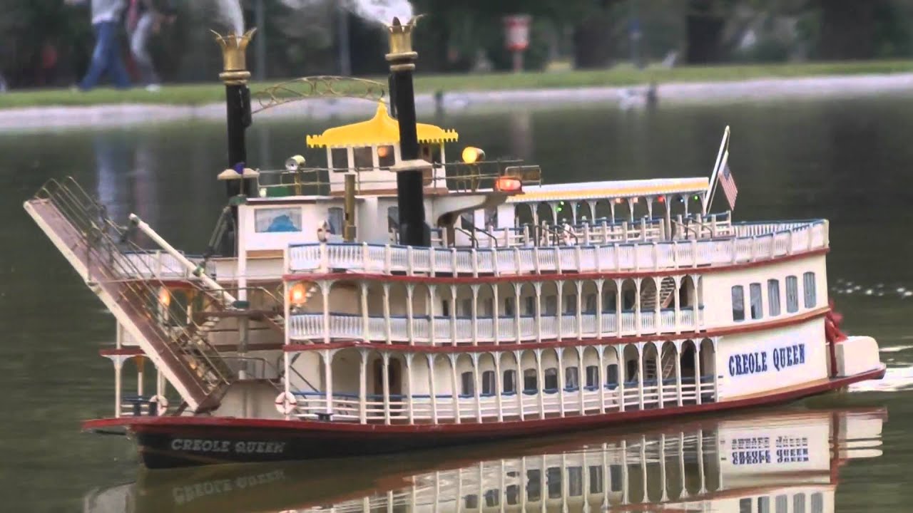 New Orleans Creole Queen Paddle Wheel Mississippi River Boat
