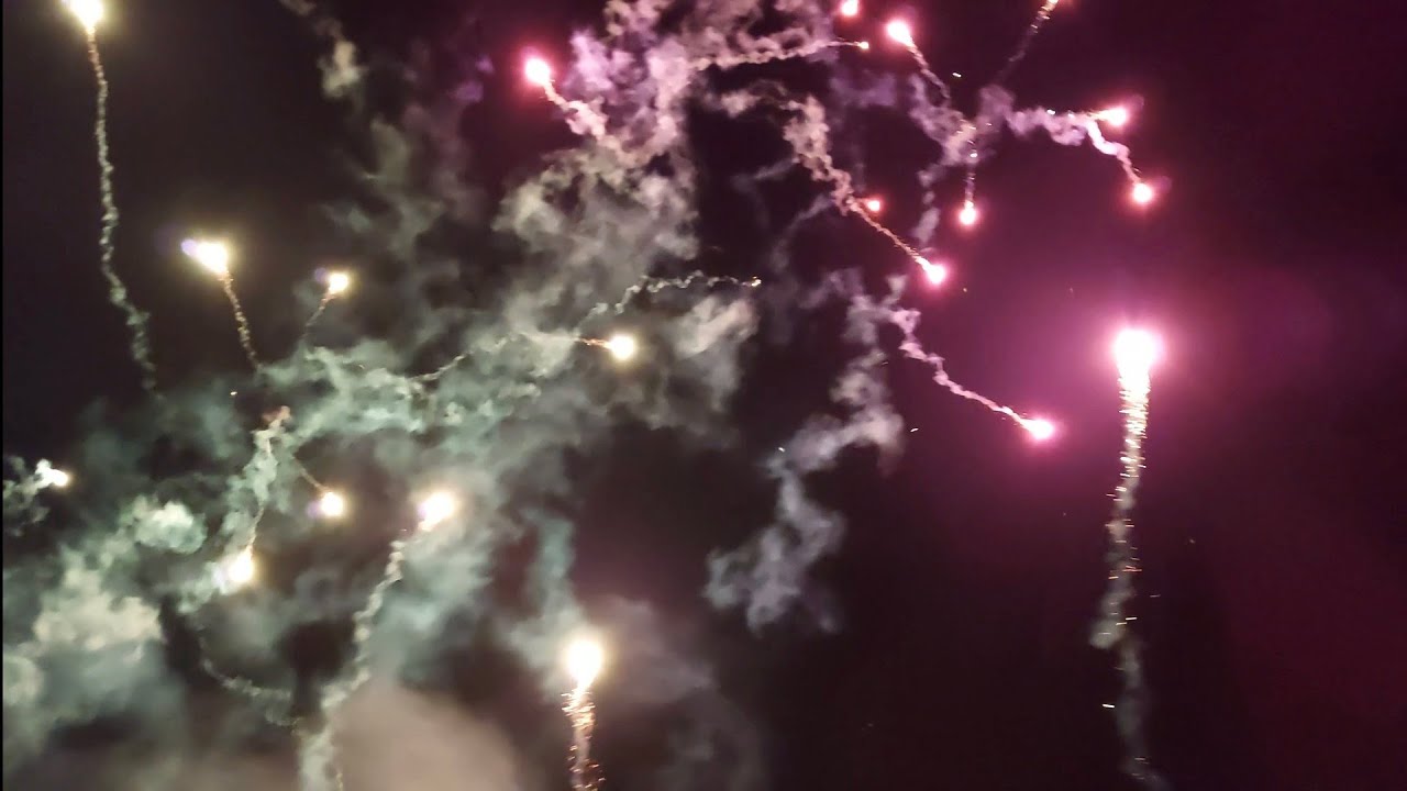 Ultimate Design vuurwerk _ Magnum _ Oud en nieuw