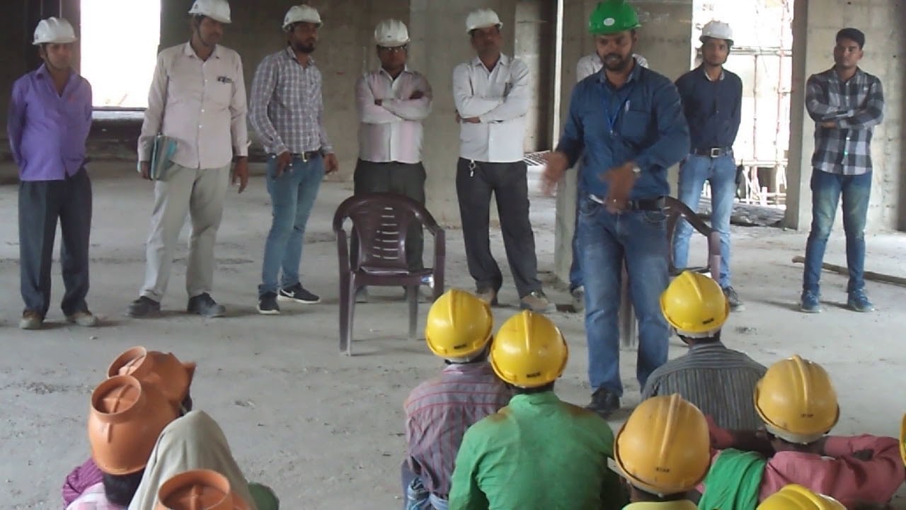 Construction Safety (Hindi)