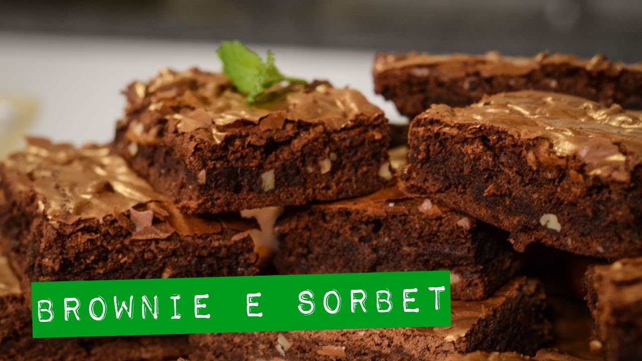 COMO FAZER BROWNIE COM SORBET DE BANANA CARAMELIZADA | FÁCIL E BARATO | Raquel Novais