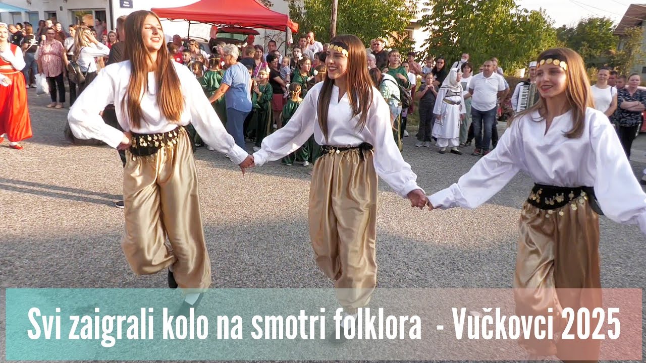 Defile i zajedničko kolo svih učesnika XXII. smotre folklora KUD Sevdah Vučkovci Gradačac 06.09.2025