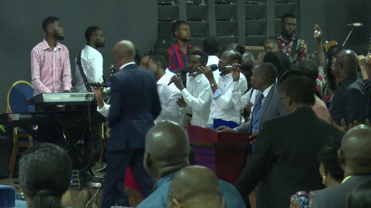 CULTE DU MARDI ||LE POUVOIR DES AUTELS AVEC L'EVEQUE  ESPERANCE MBAKADI