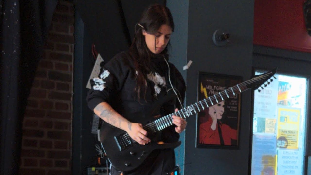 CRYPTA - Live in Preston '24 Soundcheck 💯 Tainá Bergamaschi 🎸 Luana Dametto 🥁 Jéssica di Falchi 🎸