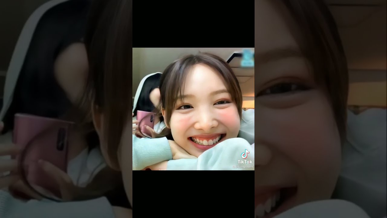 delicious K-pop(mostly twice) tiktoks to sedate your gay appetite 😋