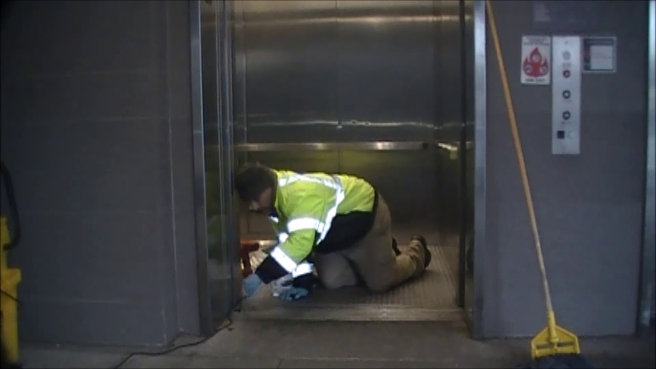 Elevator Cleaning service