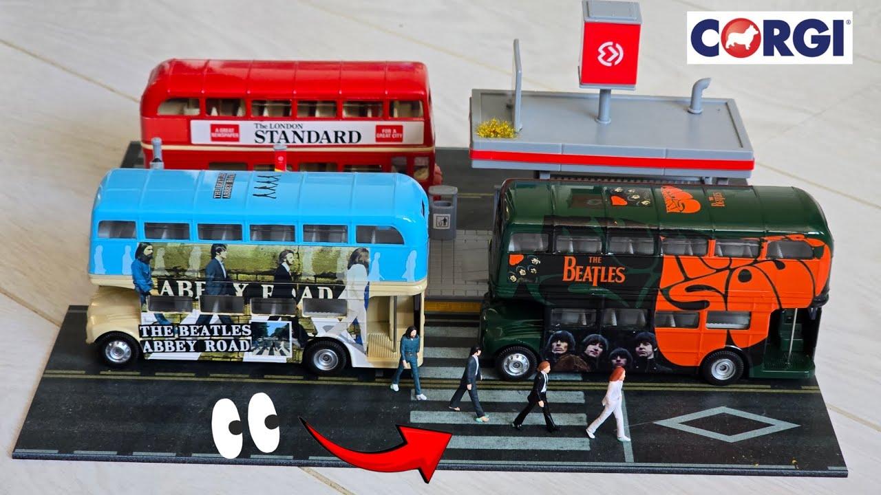 The Beatles Fan must have! Corgi London Bus. 1/64 scale. Moreart the Beatles figures, Abbey road.