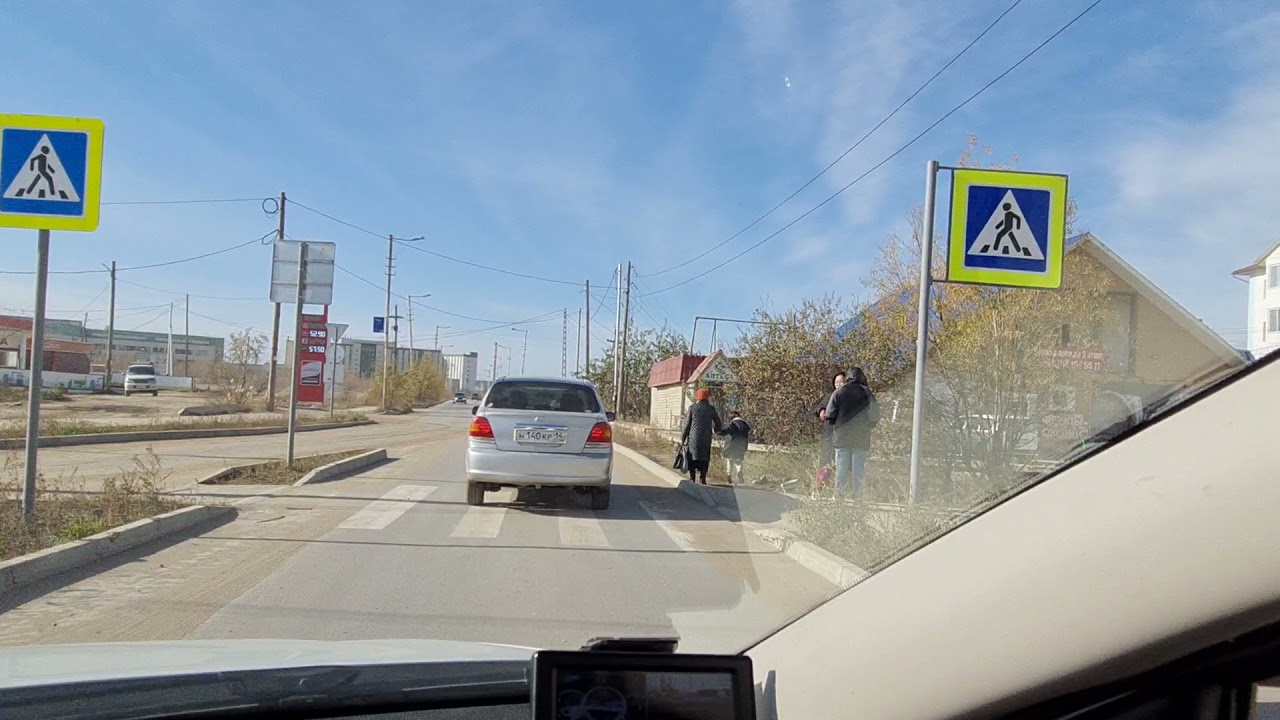 заезды в Круг ( Мед центр)со всех сторон а также развороты.