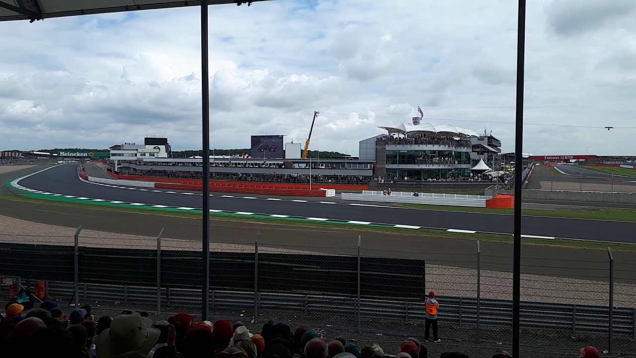 Silverstone 2019 Woodcote A seat 138 F1 Start