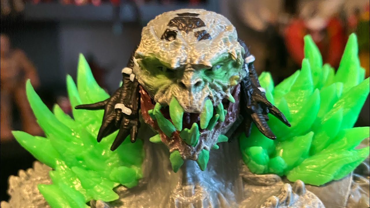 McFarlane Toys Kryptonite Doomsday