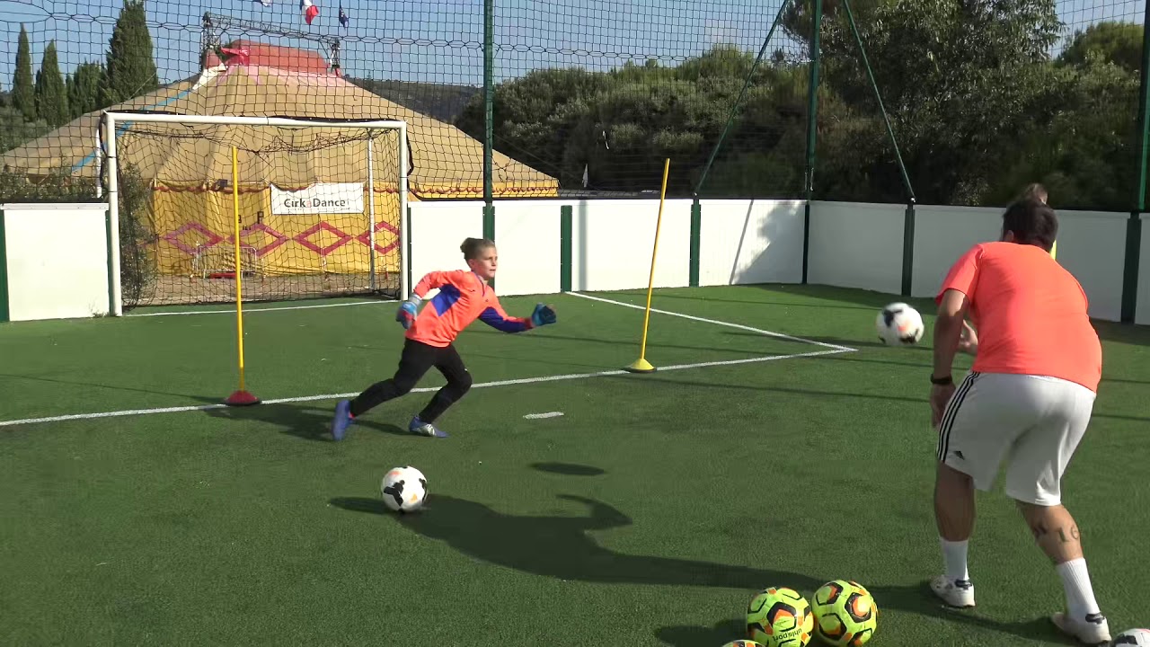 футбольная сессия, вратарь Томас U10 и Жюльен U13, с Мехди Армандо