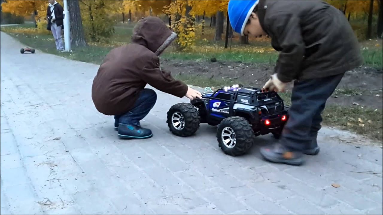 Traxxas Summit and HPI Bullet versus Kids