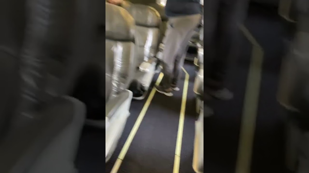 Quick Look: American Airlines First Class Embraer 175