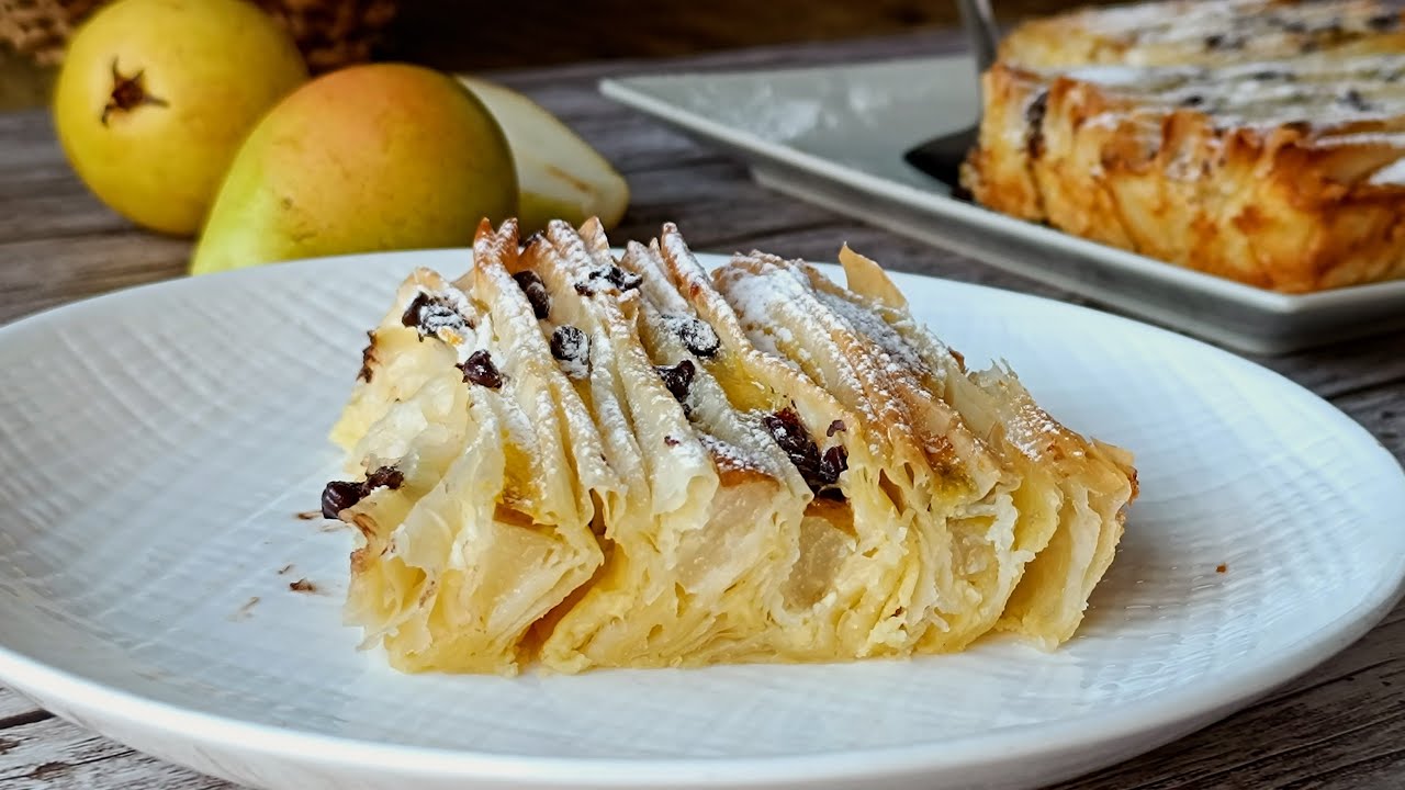 Лесен сладкиш с готови кори, круши 🍐и шоколад 
