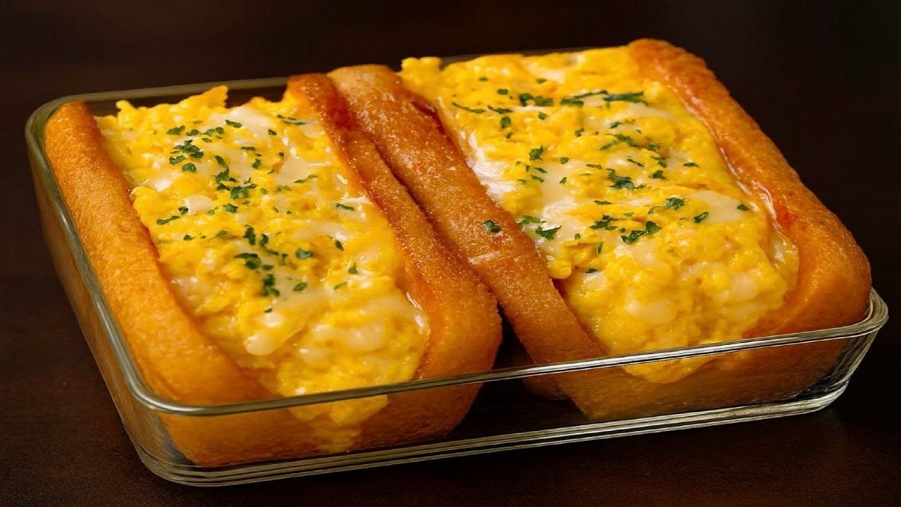 A delicious recipe for toast with eggs: it’s so delicious and so easy.