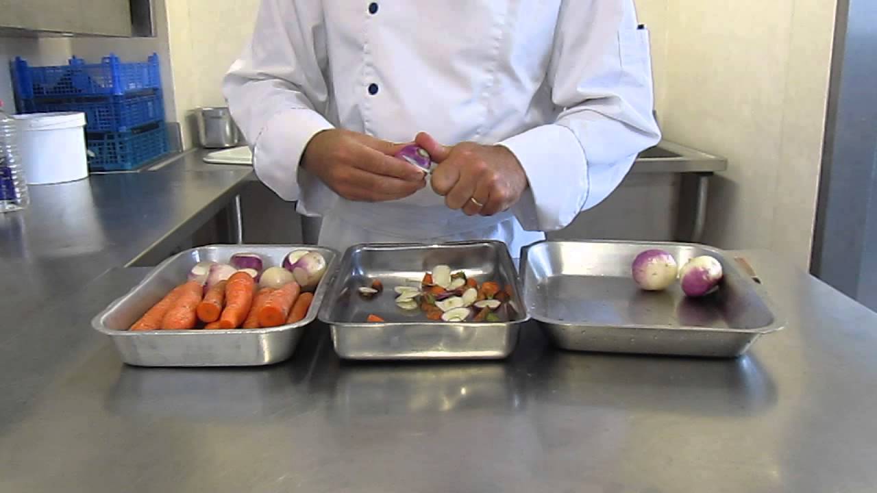 Cours de cuisine: Méthode pour éplucher des légumes