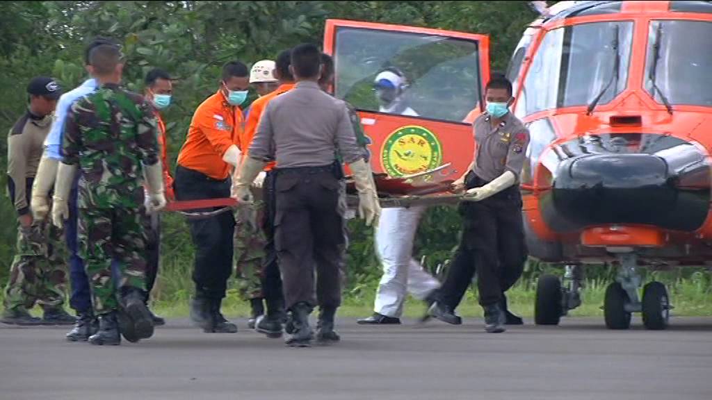 QZ8501 search operations: Plane debris recovered