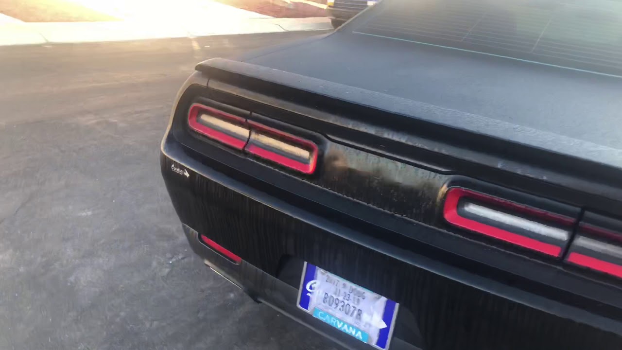 STOCK VS MID MUFFLER DELETE 2017 DODGE CHALLENGER R/T