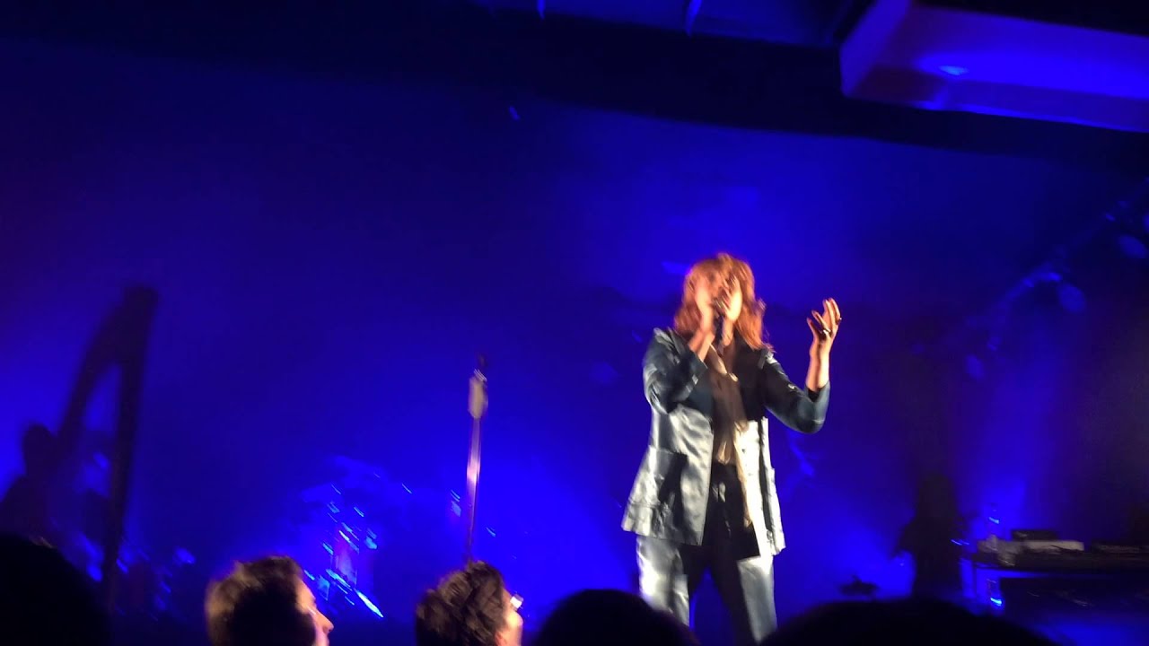 Florence + the Machine - How Big How Blue How Beautiful live debut @ the Dome 04/03/2015