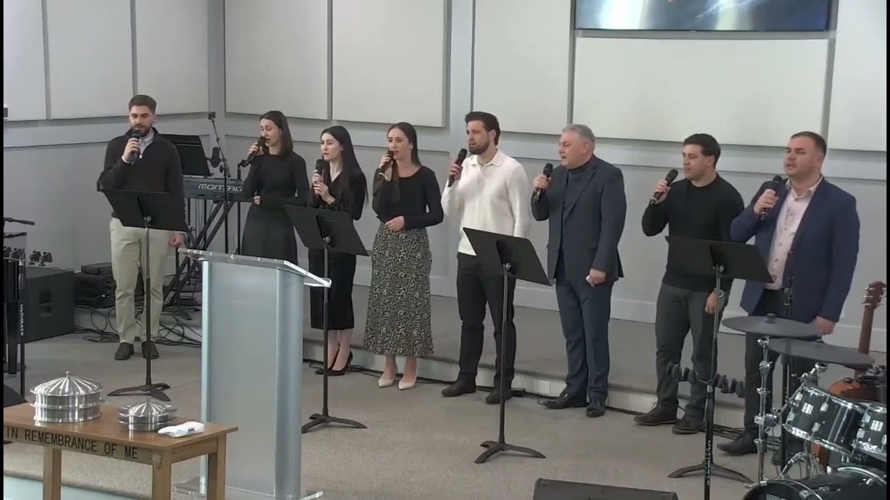 Grup mixt - De ce privești mereu în jos? 