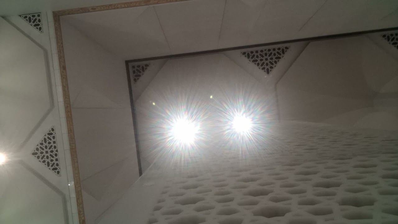 صلاة العشاء من مسجد الجزائر بصوت الدكتور رضا قارة