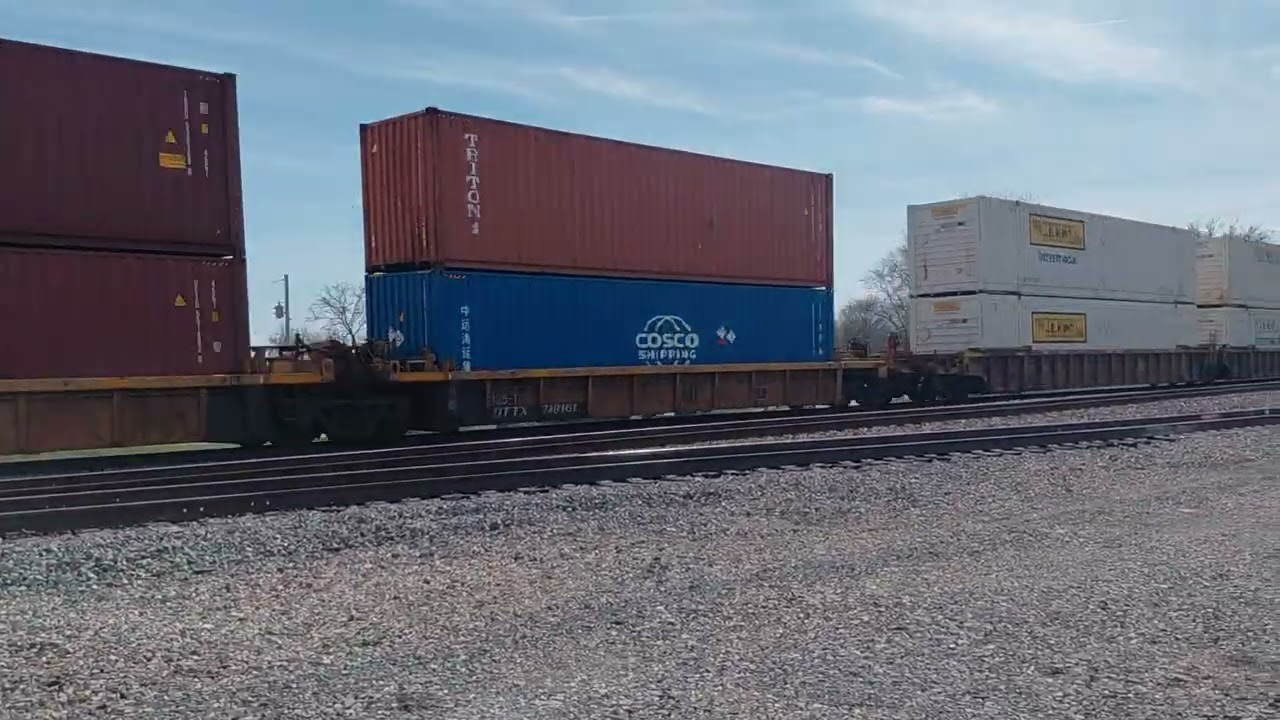 Railfan's Marceline Subdivision BNSF #7814 Lead Q - LACNYC Double Stack Intermodal at Bucklin MO 