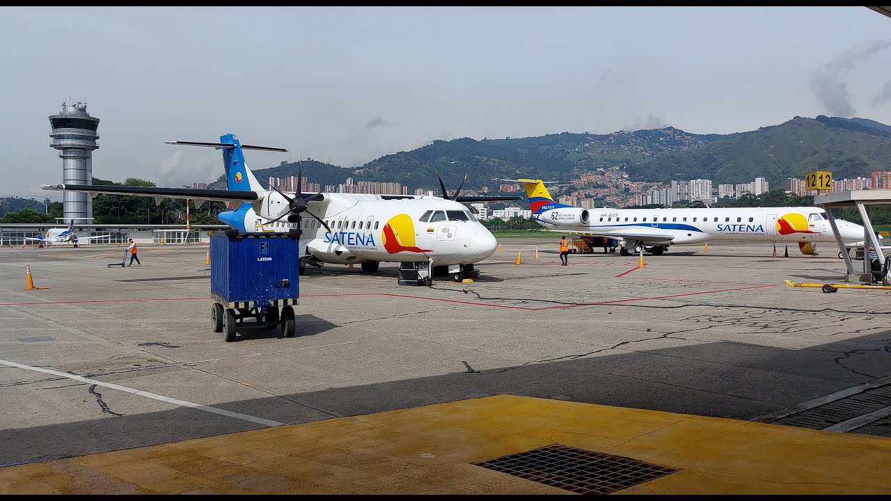 ATR 42 despegue de Medellín SKMD Olaya Herrera