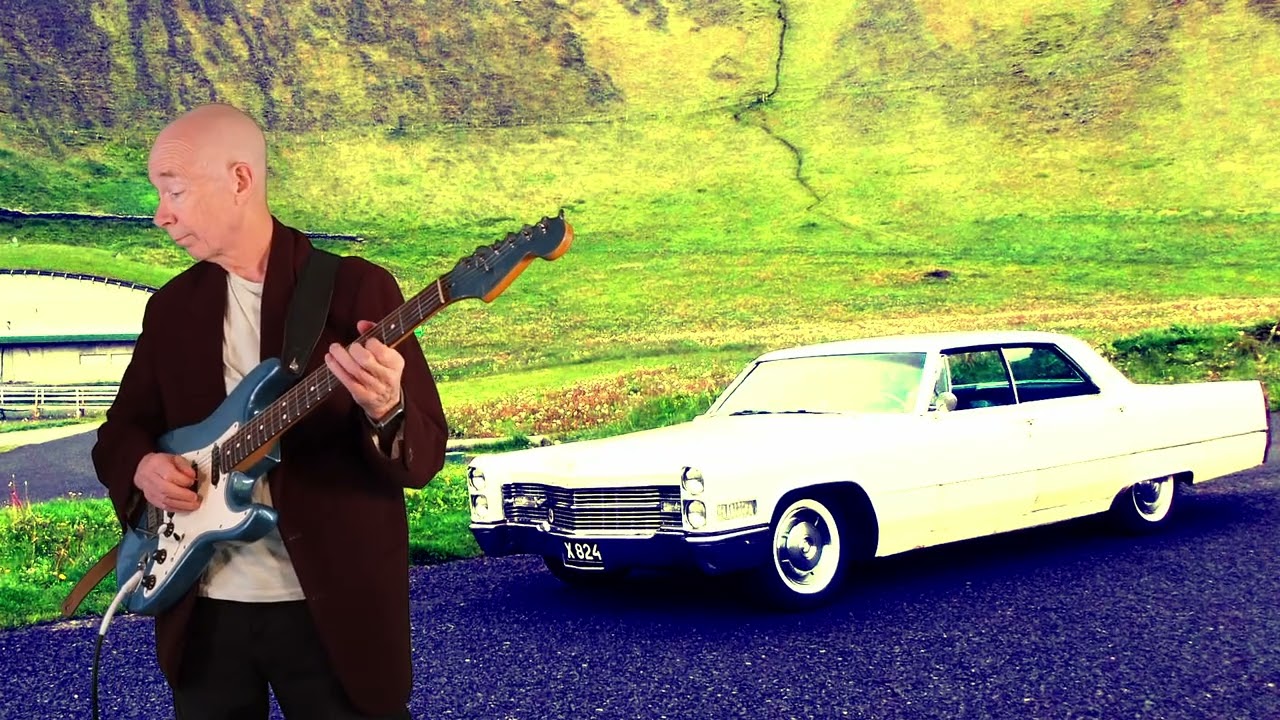 Always On My Mind. Lead guitar. Tryggvi Sveinbjörnsson. Background image J.B.Þ myndir.