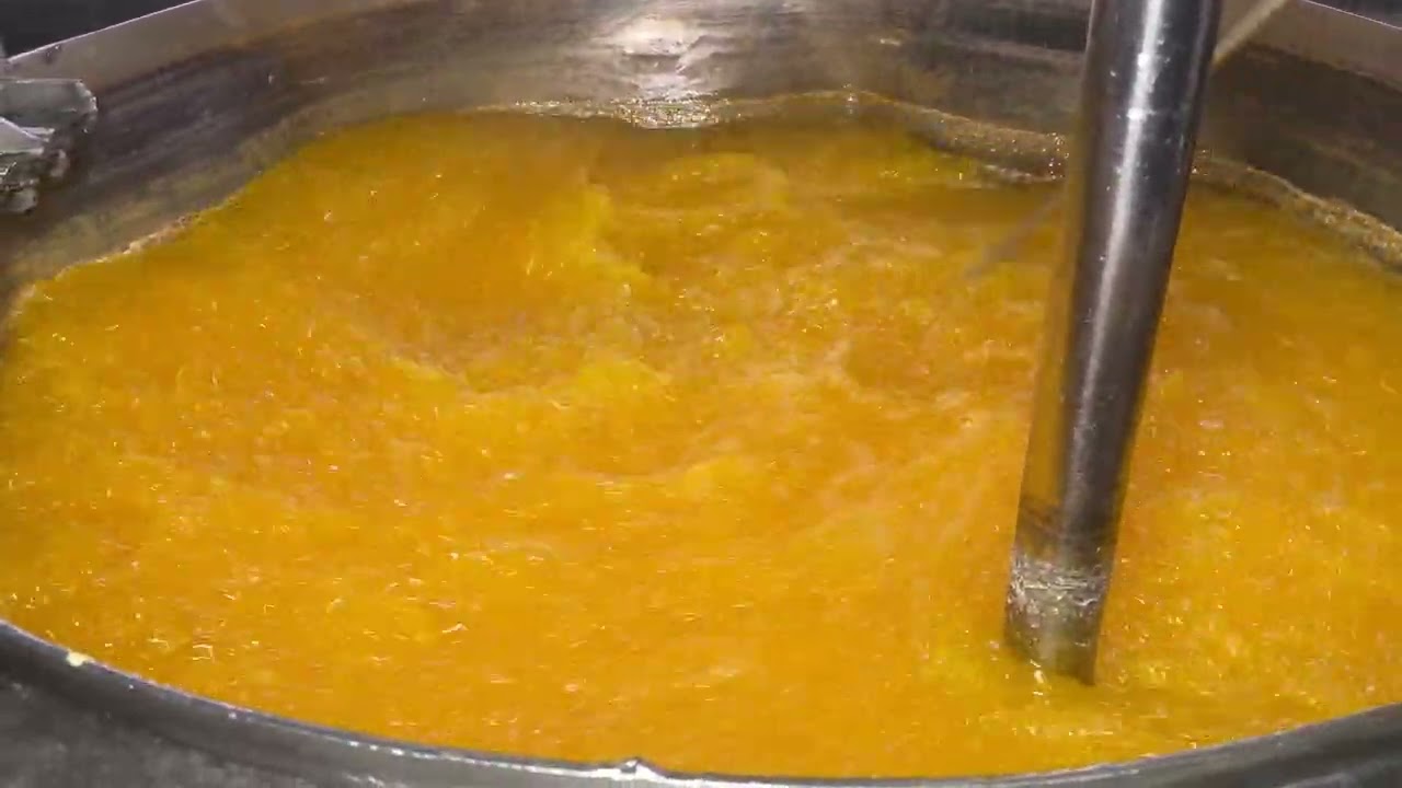 नवउद्योजकासाठी नवी माहिती… ‘वारणा’ तूप आणि लोणी कसं तयार करते… सणावाराला हे समजून घ्या