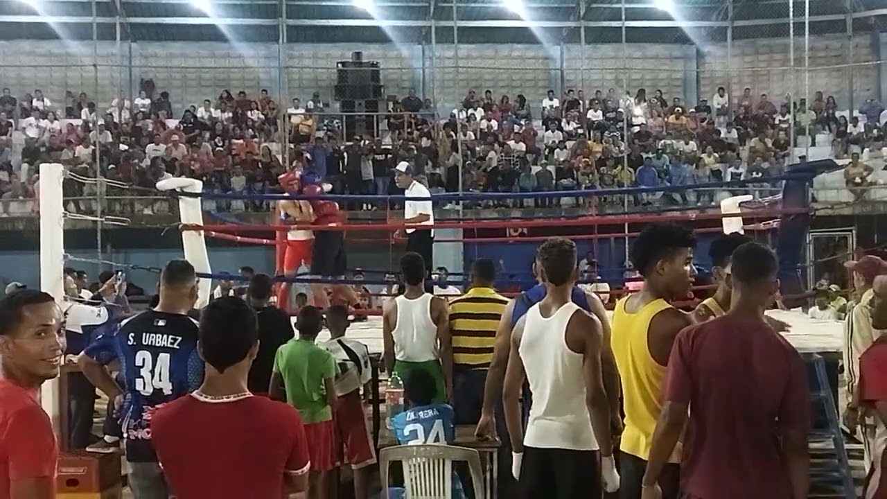 Estadio de carupano - Jesús Chacón va keyno Gonzales #boxeo #1million #deportes